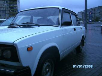 2010 Lada 2107 Photos