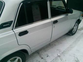 2010 Lada 2107 Pictures