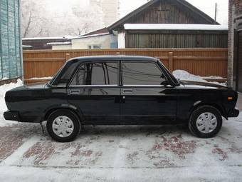 2010 Lada 2107 Pictures