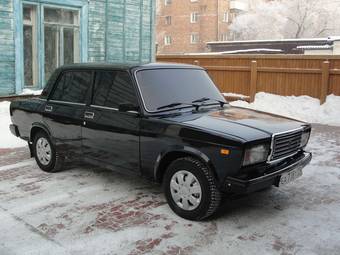 2010 Lada 2107 Pictures