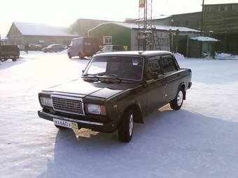 2010 Lada 2107 Images