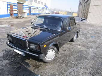 2010 Lada 2107 Wallpapers