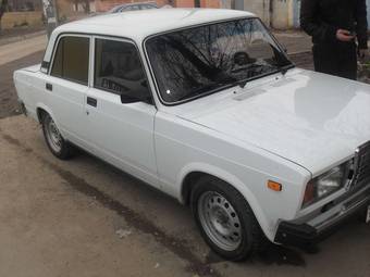 2010 Lada 2107 Pictures