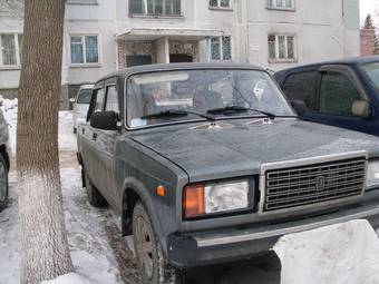 2010 Lada 2107 Photos