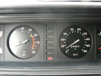 2010 Lada 2107 Pictures