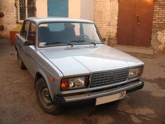 2010 Lada 2107 Photos