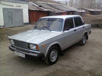 2010 Lada 2107 Photos