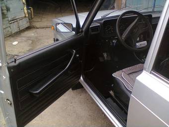 2010 Lada 2107 Photos