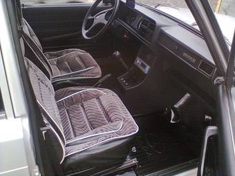 2010 Lada 2107 Wallpapers
