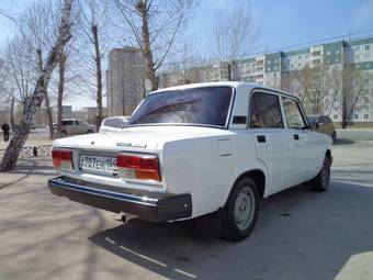 2010 Lada 2107 Wallpapers