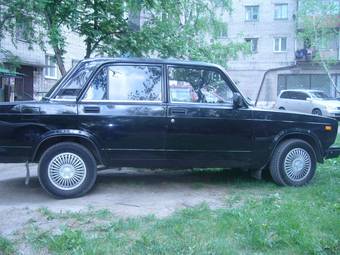 2010 Lada 2107 Photos