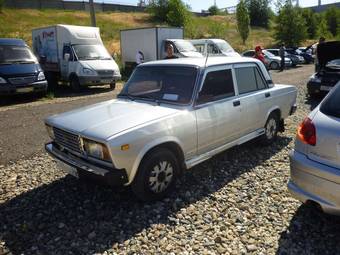 2010 Lada 2107 Photos