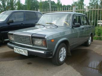 2010 Lada 2107 Pictures