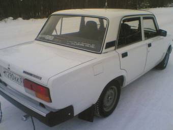 2011 Lada 2107 Photos