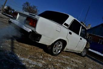 2011 Lada 2107 Pictures