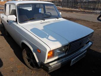 2011 Lada 2107 Photos