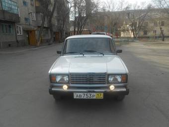 2011 Lada 2107 Pictures