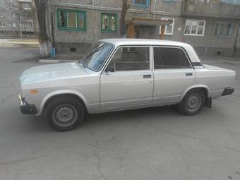 2011 Lada 2107 Photos
