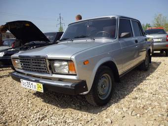 2011 Lada 2107 Pictures