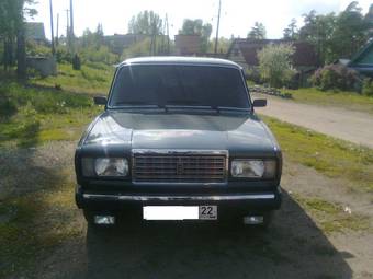 2011 Lada 2107 Pictures