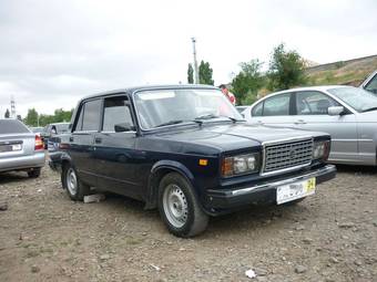 2011 Lada 2107 Pictures