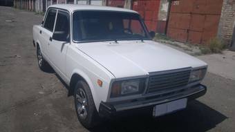 2011 Lada 2107 Pictures