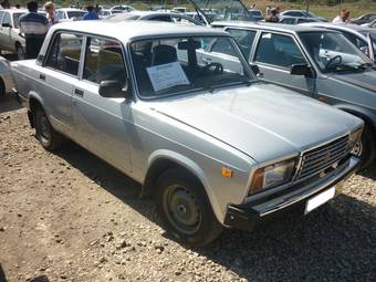 2011 Lada 2107 Pictures