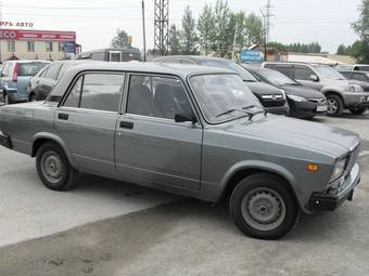 2011 Lada 2107 Photos