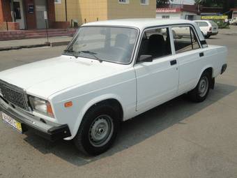 2012 Lada 2107 Photos