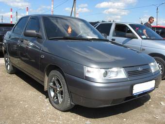 2010 Lada 2110 Pictures