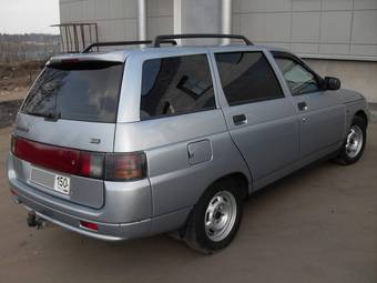 2008 Lada 2111 Pictures
