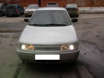 2008 Lada 2112 Photos