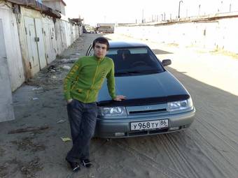 2008 Lada 2112 Photos