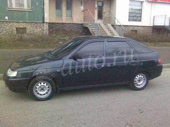 2008 Lada 2112 Pictures