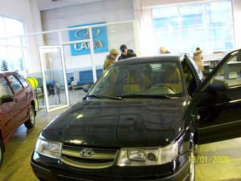 2008 Lada 2112 Photos
