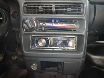 2008 Lada 2112 Pictures