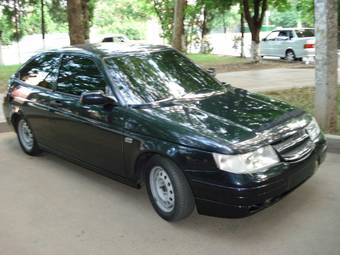 2008 Lada 2112 Pictures