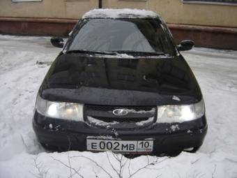 2009 Lada 2112 Pictures