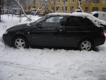 2009 Lada 2112 Photos