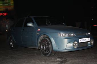 2010 Lada 2112 Photos