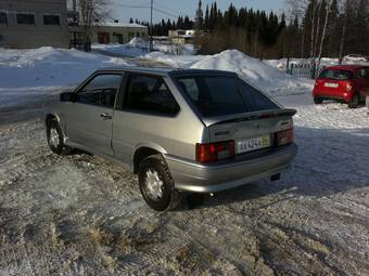 2010 Lada 2113 Photos