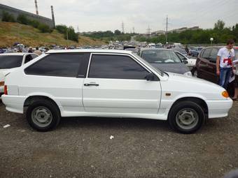 2011 Lada 2113 Photos