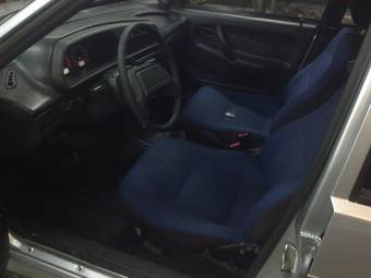 2010 Lada 2114 Pictures