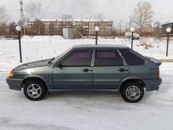 2010 Lada 2114 Pictures