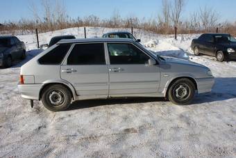 2010 Lada 2114 Pictures