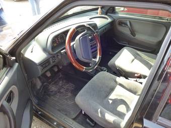 2010 Lada 2114 Pictures