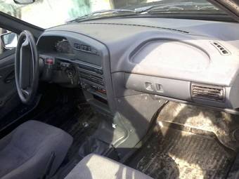 2010 Lada 2114 Pictures