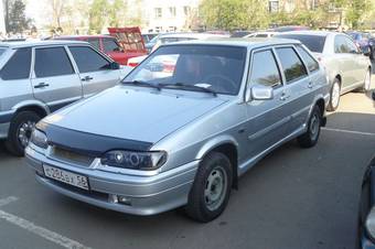 2010 Lada 2114 Photos