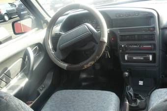 2010 Lada 2114 Photos