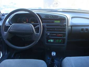 2011 Lada 2114 Photos